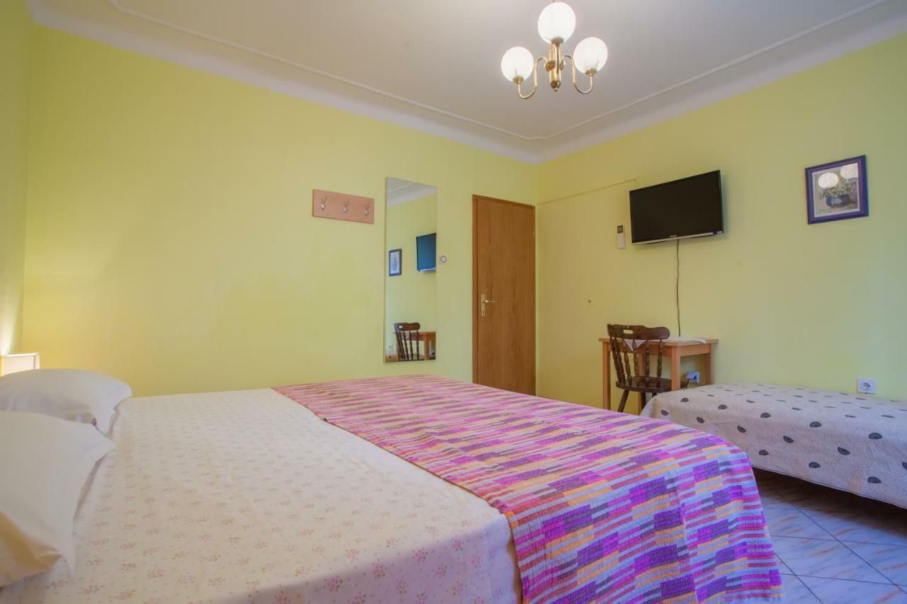 Rooms Ester Cres Exterior photo