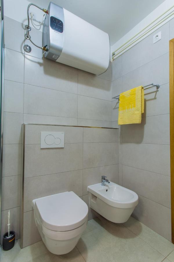 Rooms Ester Cres Exterior photo